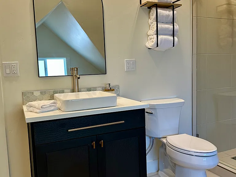 617 E Krall St #3 — Photo 18
