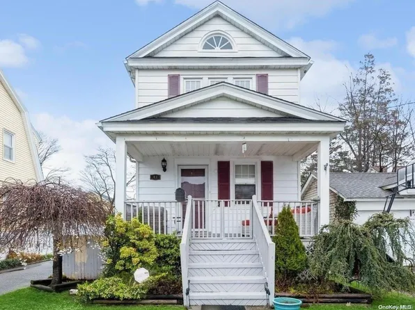43 Eton Street, Valley Stream, NY 11581