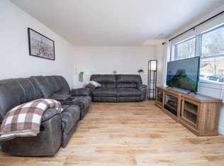 554 W 5th St #1, Dubuque, IA 52001