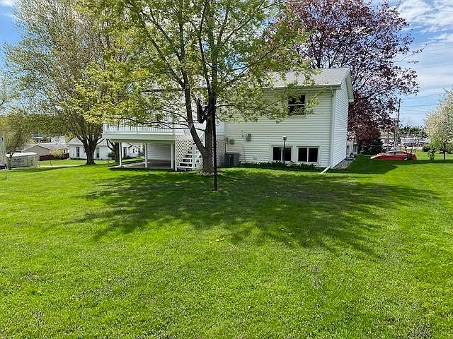 2nd image of 1022 7th Ave