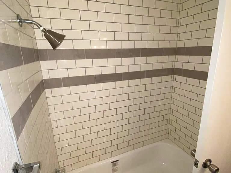 1321 W Swan St #1 — Photo 12