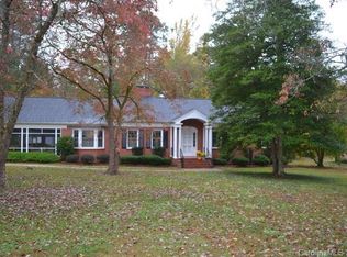 1009 Forest Dr, Lancaster, SC 29720