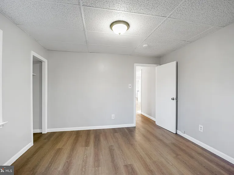 101 Railroad Blvd — Photo 16