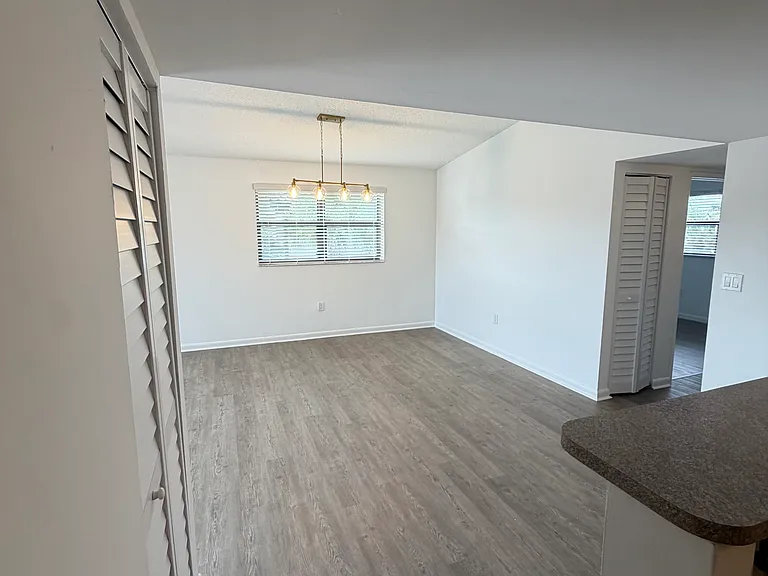 9785 Nob Hill Ct — Photo 6