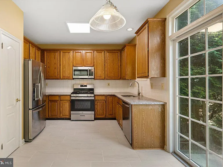 47 Wilkinson Way — Photo 7