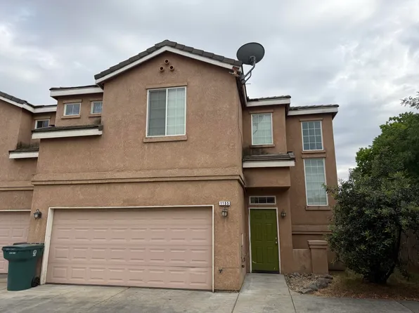 1155 Goble Court, Tulare, CA 93274