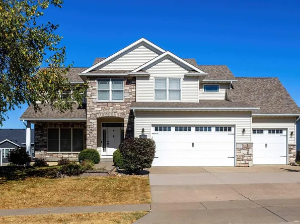2116 E 60th St, Davenport, IA 52807