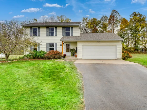 3368 Black Hills Dr, Hastings, MI 49058