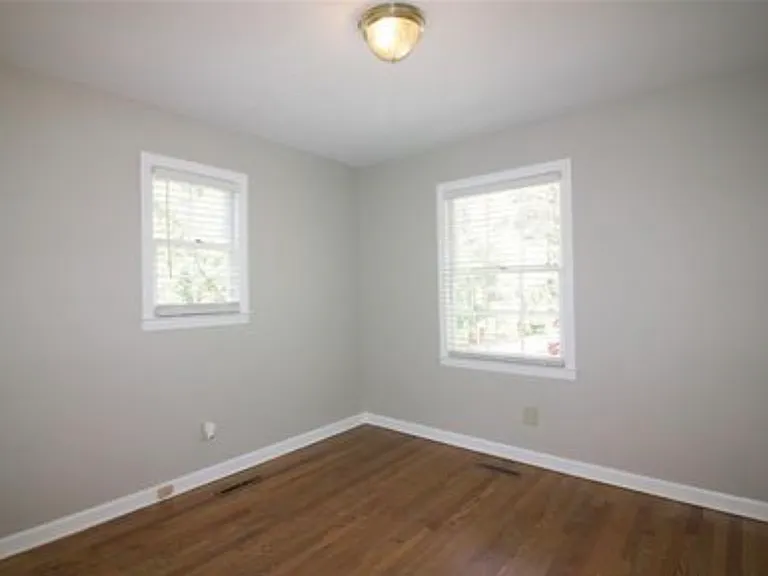 105 S Ridge St — Photo 12