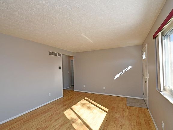4th image of 2792 Klondike Ct