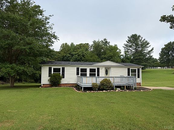2nd image of 134 Johns Creek Rd