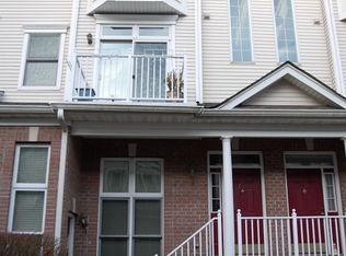 253 Halfmoon Ct, West New York, NJ 07093