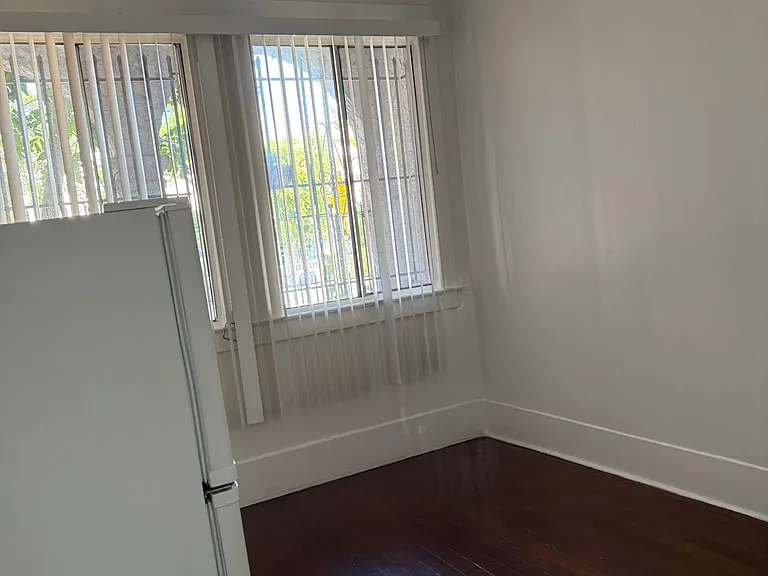 1114 Poinsettia Dr #2 — Photo 5
