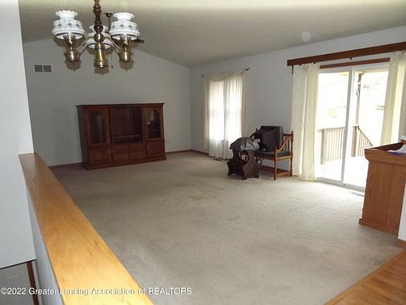 5th image of 1244 Tamarack Trl