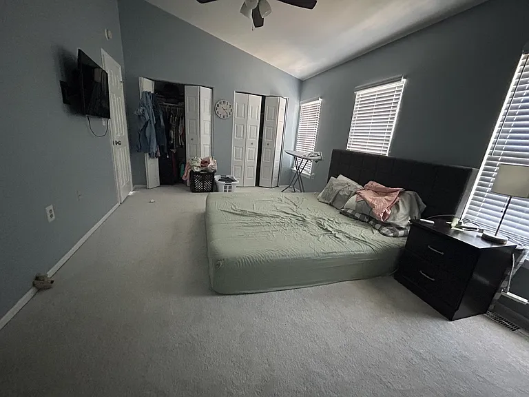 207 Amberfield Ln — Photo 5