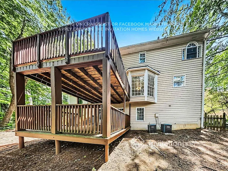 4611 Pine Harbor Ct NE — Photo 21