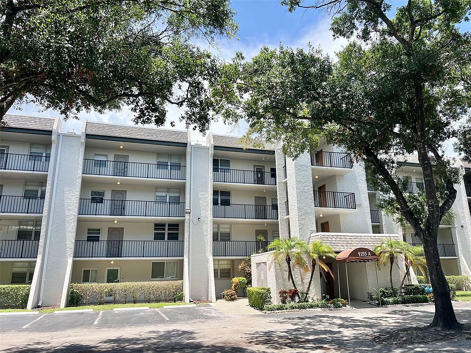 1st image of 9235 Lagoon Place #204