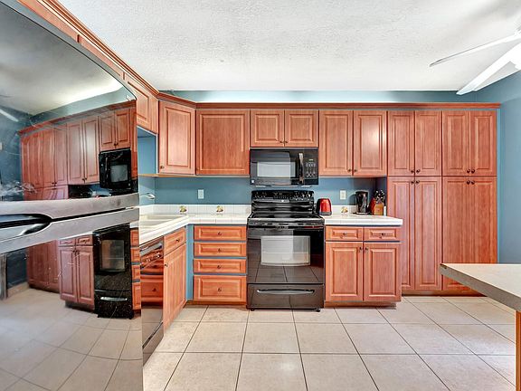 4th image of 3725 Carambola Circle #2824