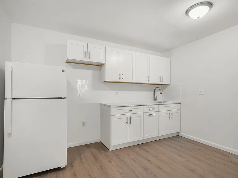 43-17 28th Ave #1R — Photo 5