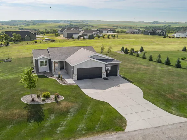 14559 Paniolo Way, Bismarck, ND 58503