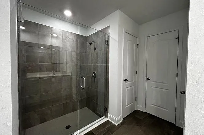 4 bed, 2044 sqft, $2,600 — Photo 3
