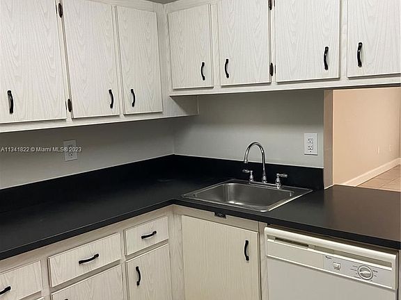 4th image of 7830 Camino Real #106