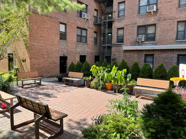 105-30 66th Avenue image 24 of 30