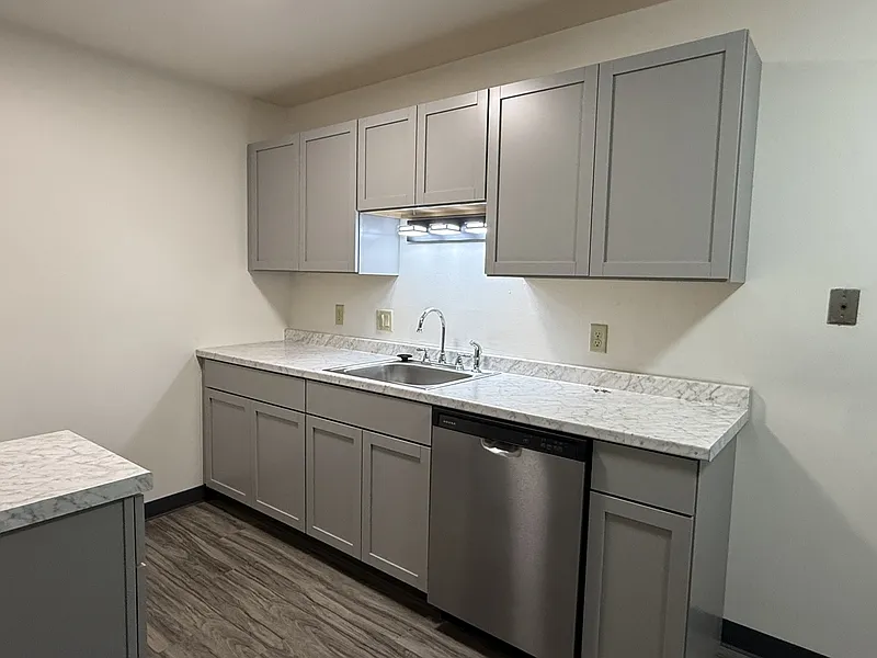 1 bed, 1.0 bath, $799 — Photo 4