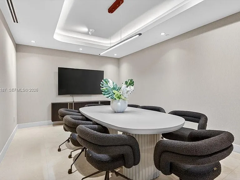 700 NE 24th St #1405 — Photo 33