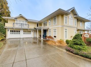 14008 Marine Dr, White Rock, BC V4B 1A7