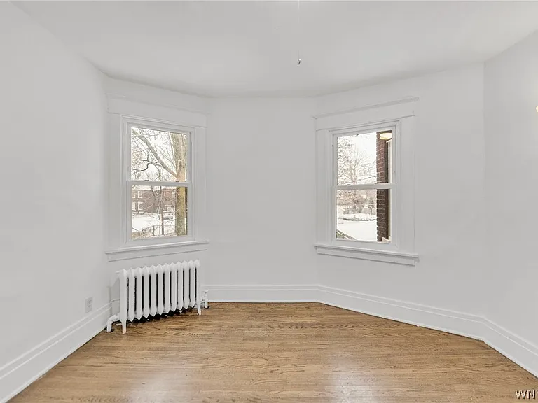 2555 Main St — Photo 24