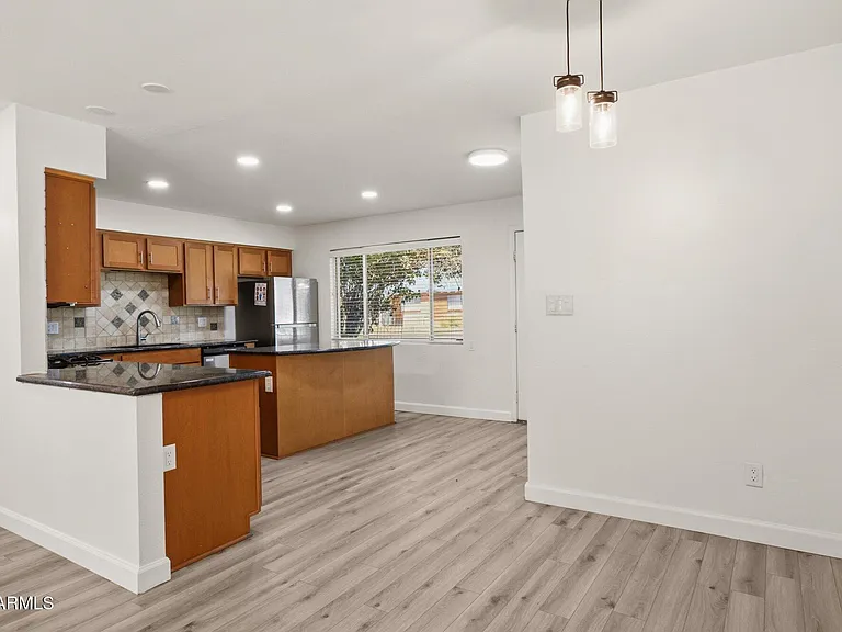 2219 N 74th Pl — Photo 10