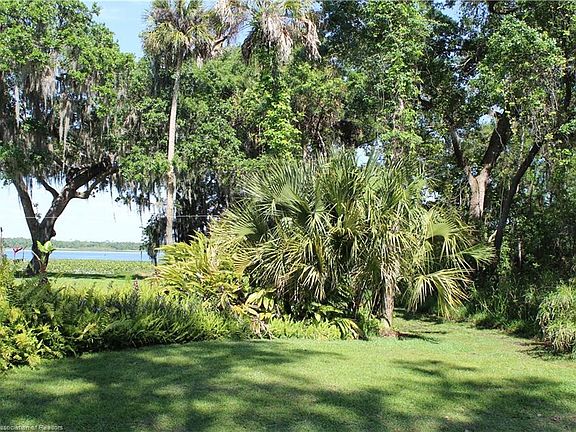 5th image of 2843 Oak Beach Blvd
