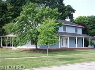 1205 Surfside Cir, Aurora, OH 44202