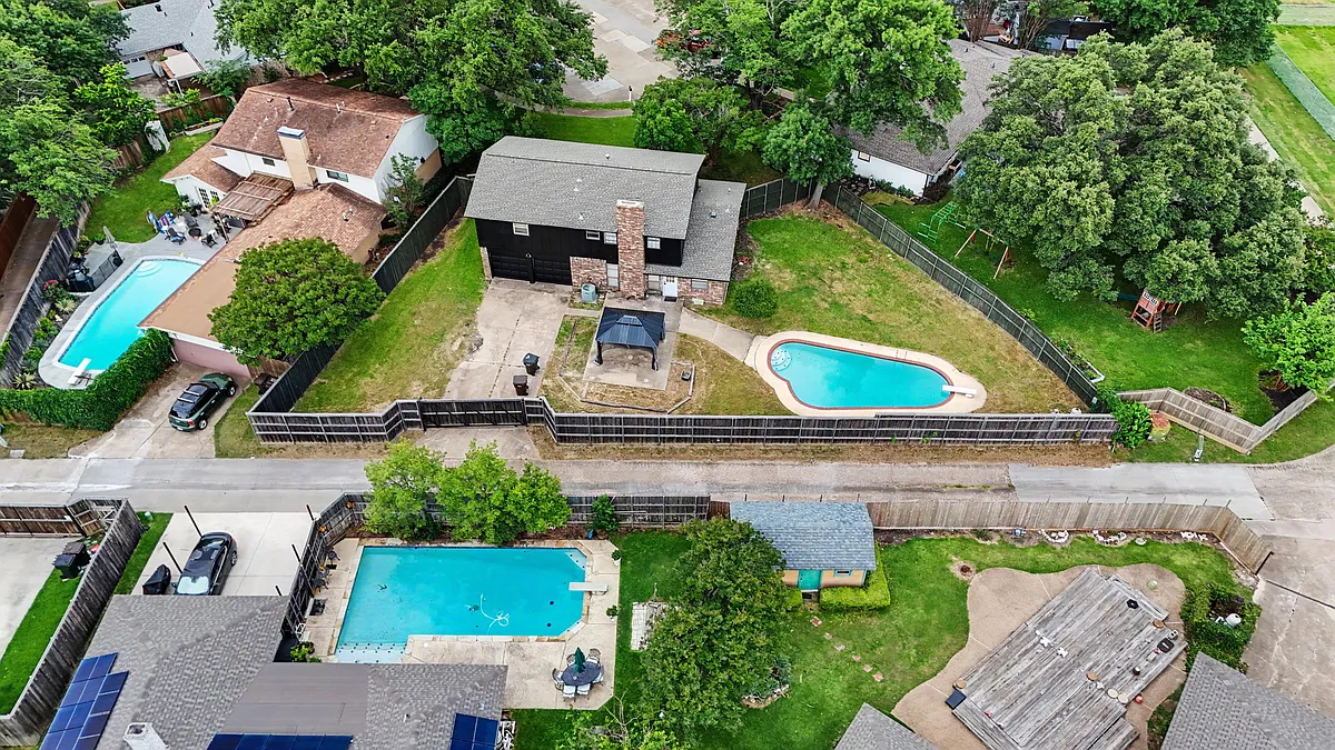 Building Photo - 2709 Oak Cir