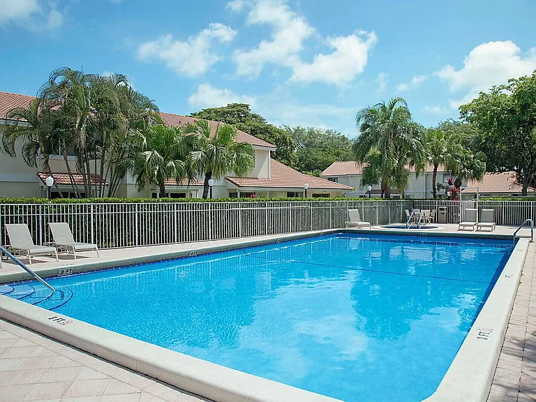 6384 Boca Cir — Photo 33
