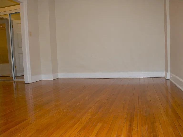 1130 Parkerapartment #103 — Photo 8