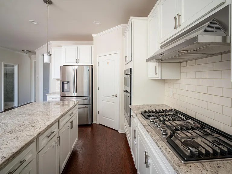 2825 Dillon Dr — Photo 14