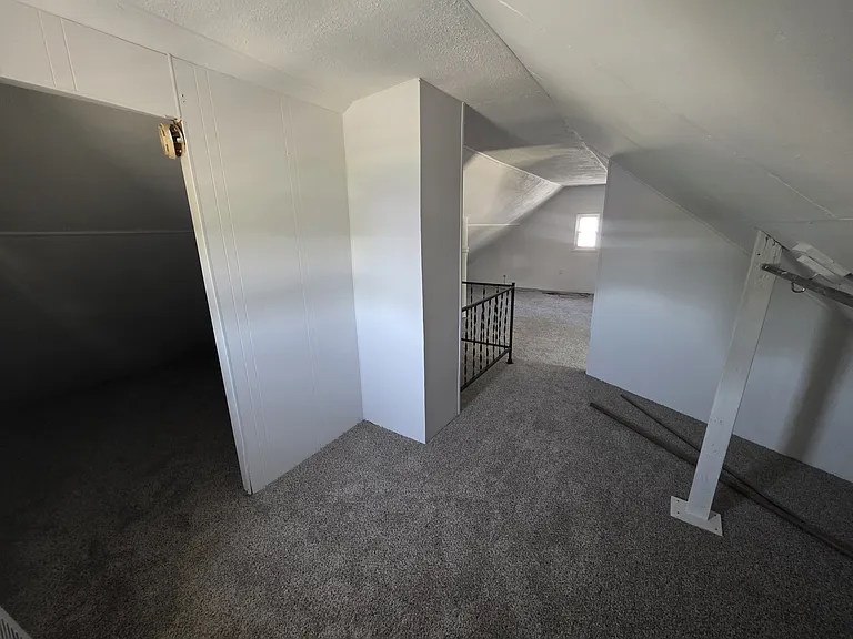 17701 Puritas Ave — Photo 9