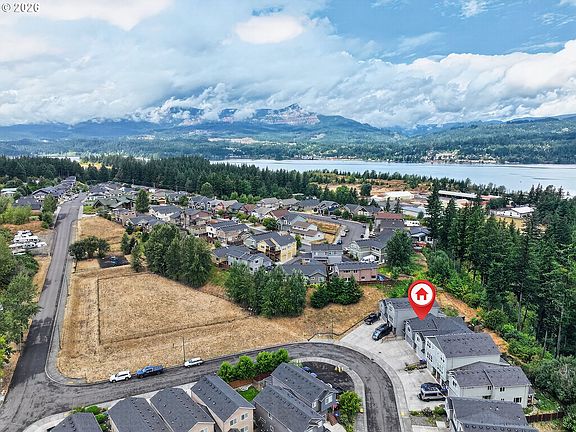 2nd image of 1262 SE Windsong Dr