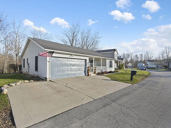 2nd image of 901 Bradish St Unit 9