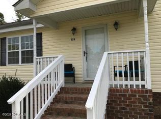 576 Bronty Rd, Greenville, NC 27834