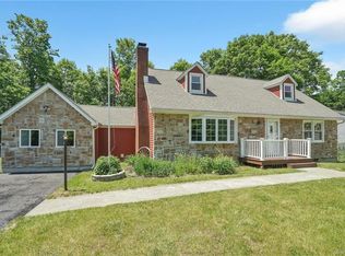 31 Alice Ln, Fishkill, NY 12524