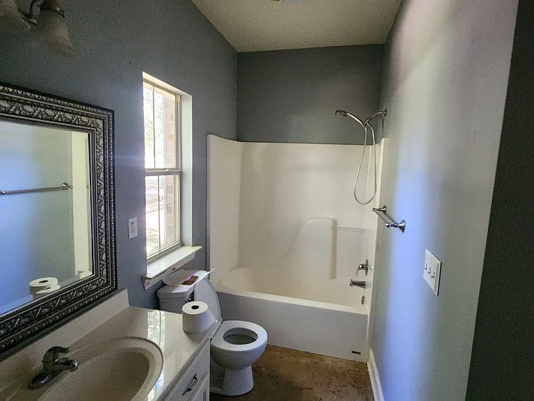 13464 Hilbert Young Rd — Photo 7