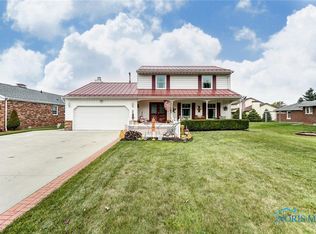 3203 Pickle Rd, Oregon, OH 43616