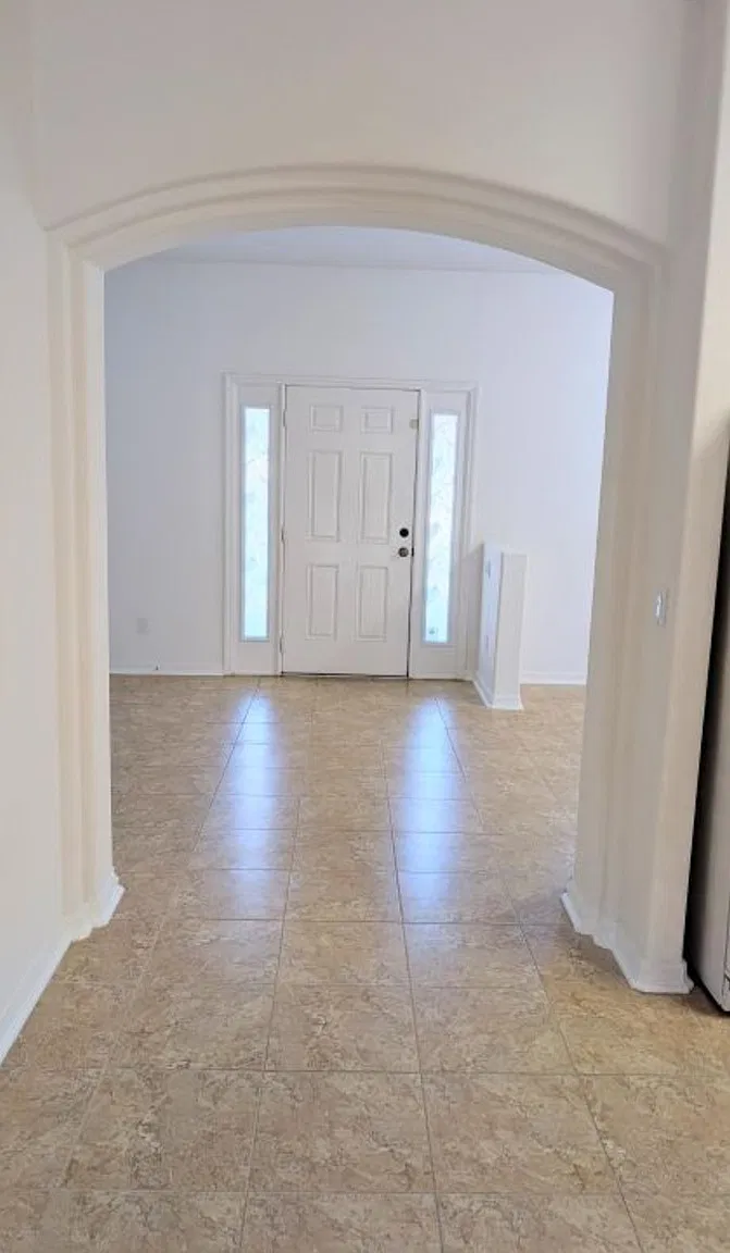 Northern Palm Coast, FL Spacious House — Photo 2