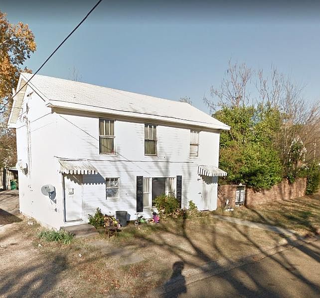 2nd image of 2501-03 N State Line Ave