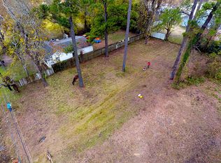 8913 Kelburn Dr, Houston, TX 77016