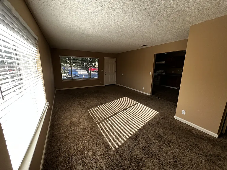 1625 Court Dr #A — Photo 3