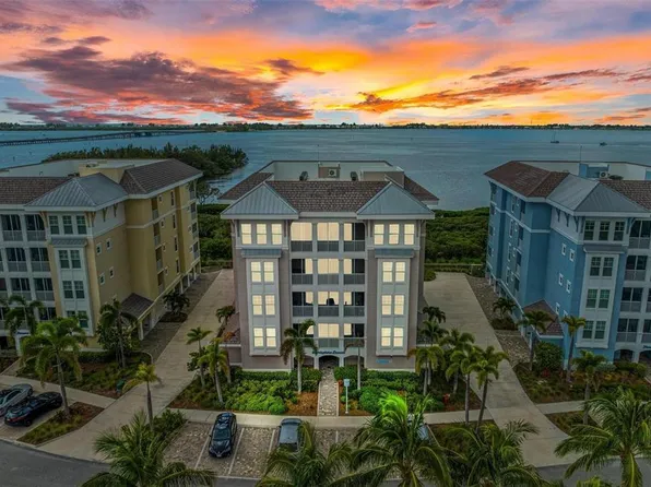 380 Aruba Cir Unit 202, Bradenton, FL 34209